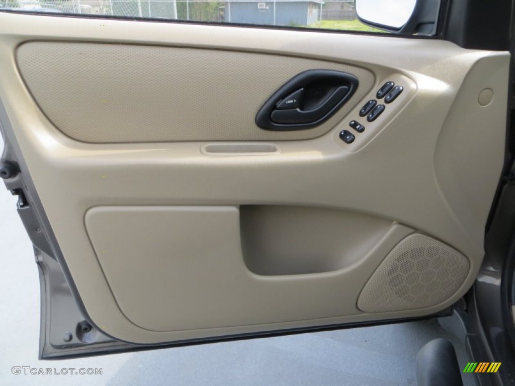 2007 Escape XLS - Dark Stone Metallic / Medium/Dark Pebble photo #32