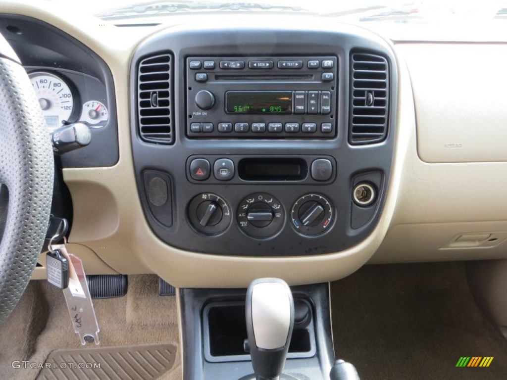 2007 Escape XLS - Dark Stone Metallic / Medium/Dark Pebble photo #37