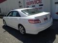 Super White - Camry SE Photo No. 4