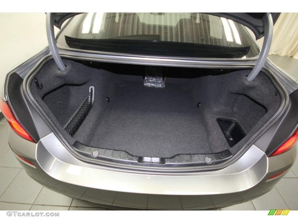 2013 BMW 5 Series 535i xDrive Sedan Trunk Photo #80272914