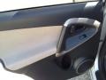 Classic Silver Metallic - RAV4 4WD Photo No. 9