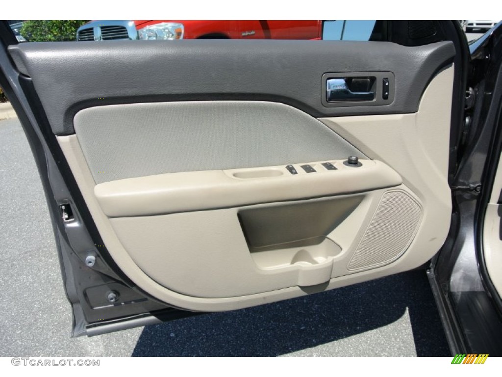 2011 Ford Fusion SE Medium Light Stone Door Panel Photo #80275840