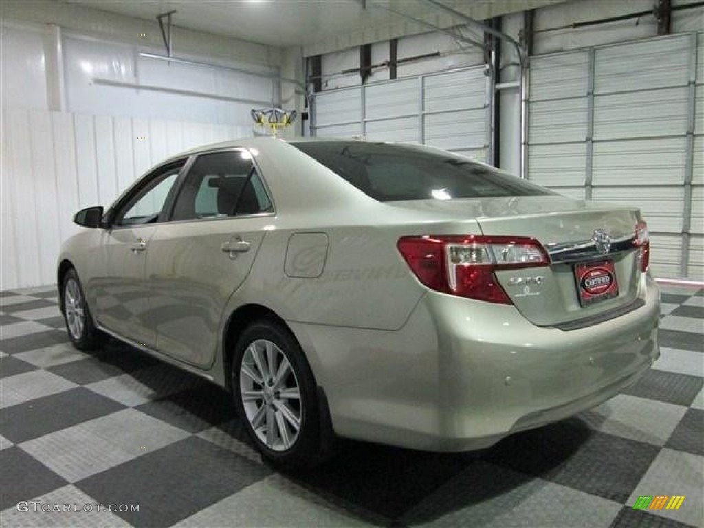 2013 Camry XLE - Champagne Mica / Ivory photo #5
