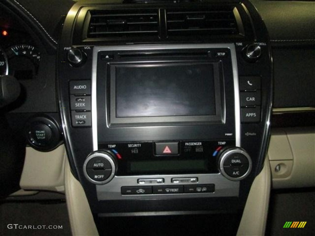 2013 Camry XLE - Champagne Mica / Ivory photo #14