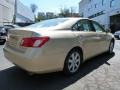 Golden Almond Metallic - ES 350 Photo No. 11