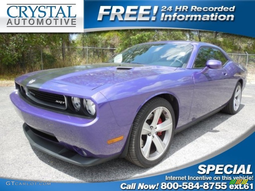 2010 Challenger SRT8 - Plum Crazy Purple Pearl / Dark Slate Gray photo #1