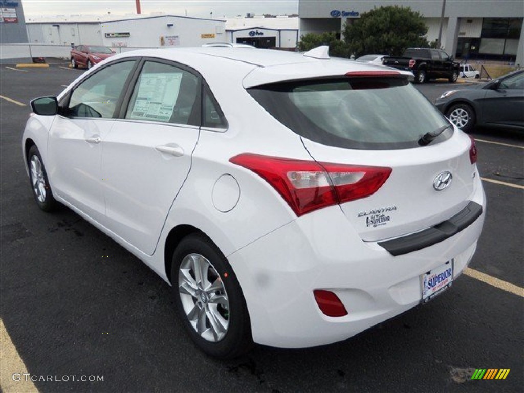 2013 Elantra GT - Monaco White / Black photo #5