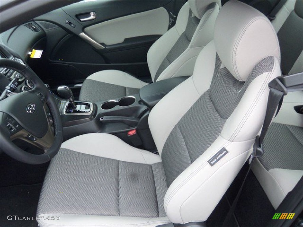 2013 Genesis Coupe 2.0T Premium - Black Noir Pearl / Gray Leather/Gray Cloth photo #11