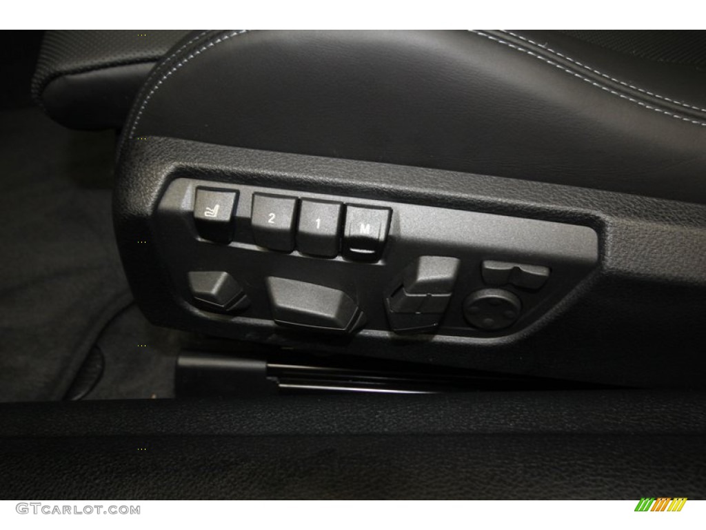 2013 BMW M6 Coupe Controls Photo #80283836