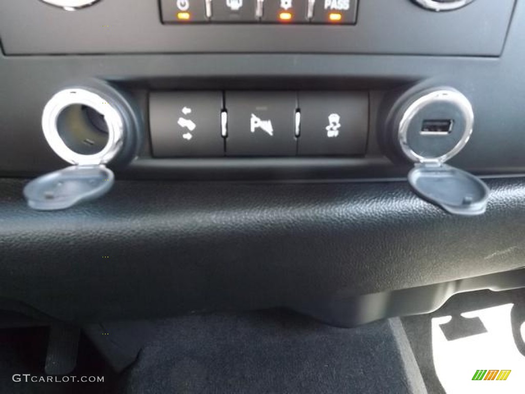 2013 Sierra 1500 SLE Crew Cab 4x4 - Onyx Black / Ebony photo #24