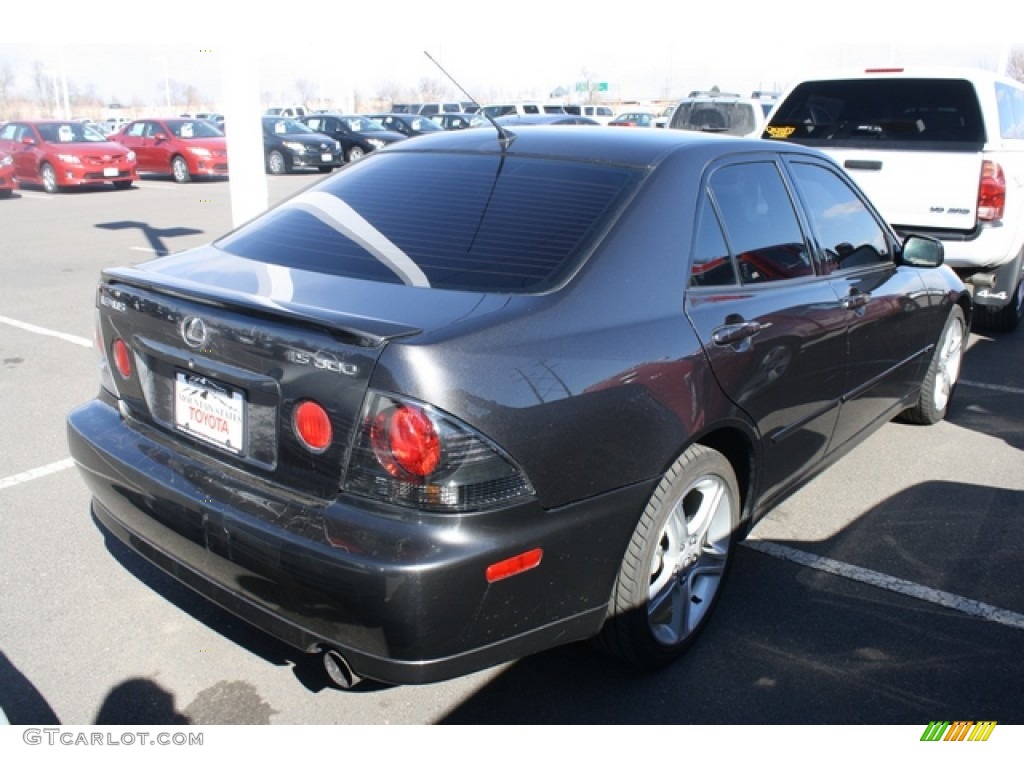 2003 IS 300 Sedan - Graphite Gray Pearl / Black photo #2