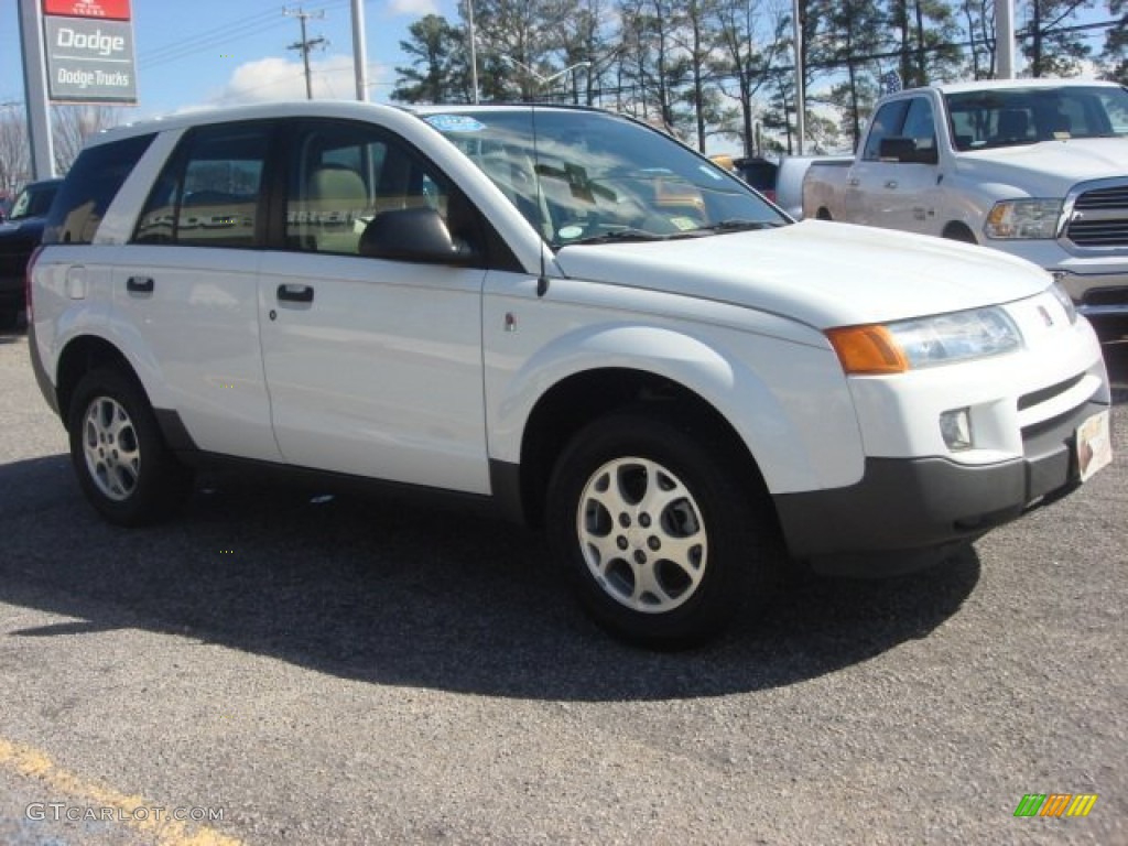 2003 VUE V6 AWD - White / Gray photo #7