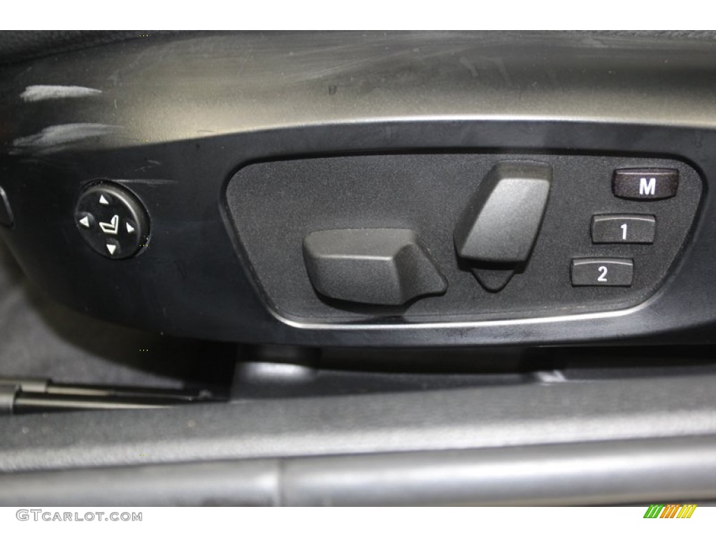 2012 BMW 1 Series 128i Coupe Controls Photo #80287434