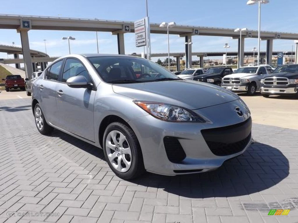 Liquid Silver Metallic 2013 Mazda MAZDA3 i SV 4 Door Exterior Photo #80292398