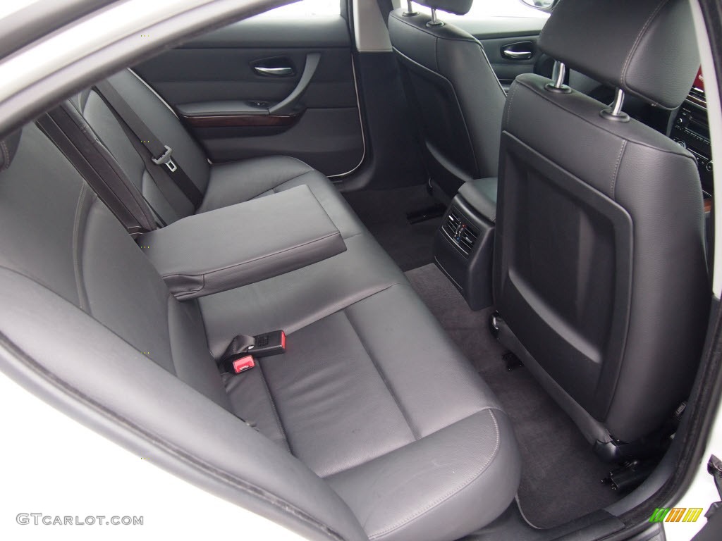 2010 BMW 3 Series 328i Sedan Rear Seat Photo #80292897