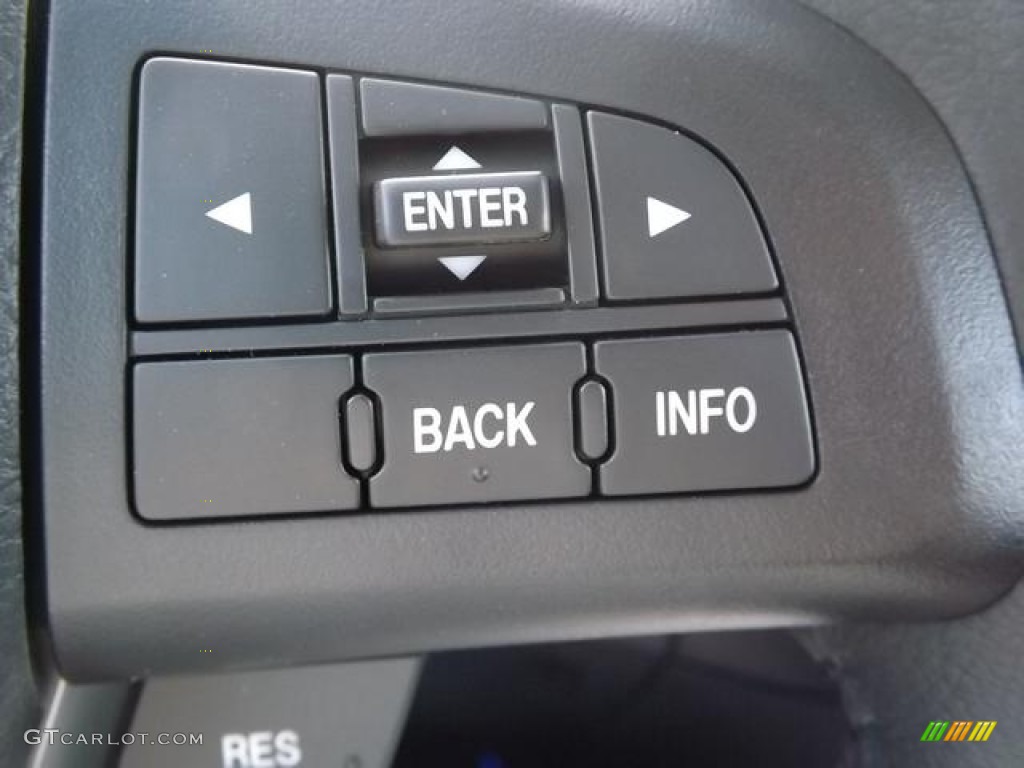 2013 Mazda MAZDA3 i Touring 5 Door Controls Photo #80293049