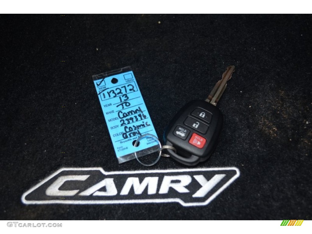 2013 Camry SE - Cosmic Gray Metallic / Black photo #19