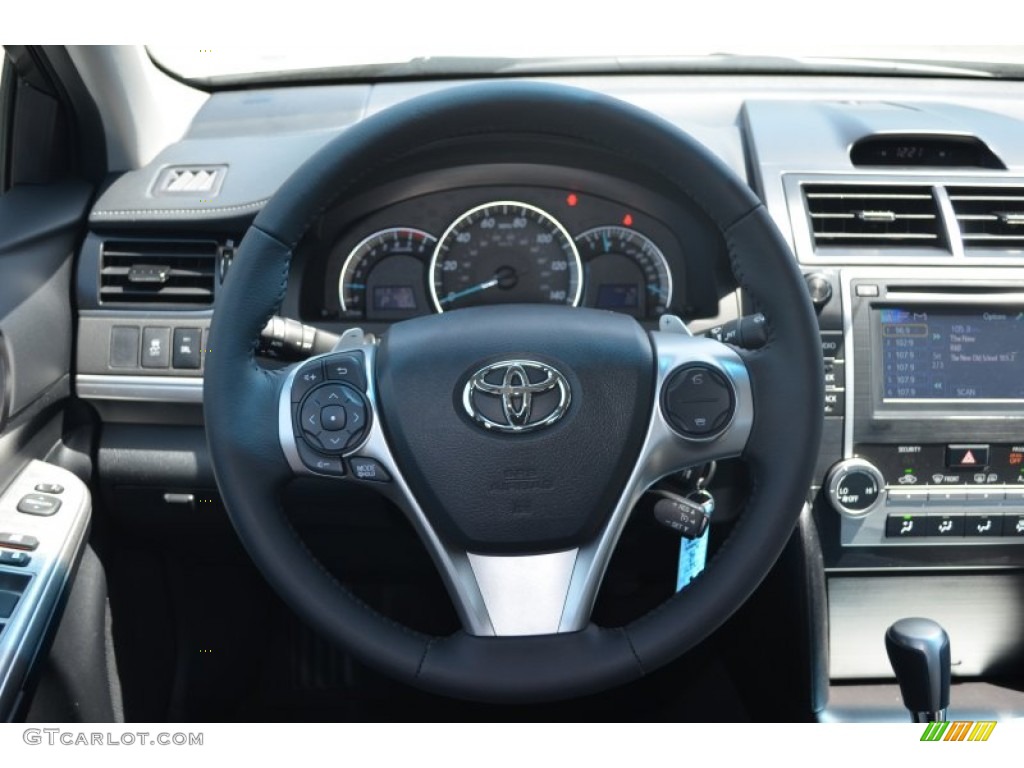 2013 Toyota Camry SE Black/Ash Steering Wheel Photo #80294437