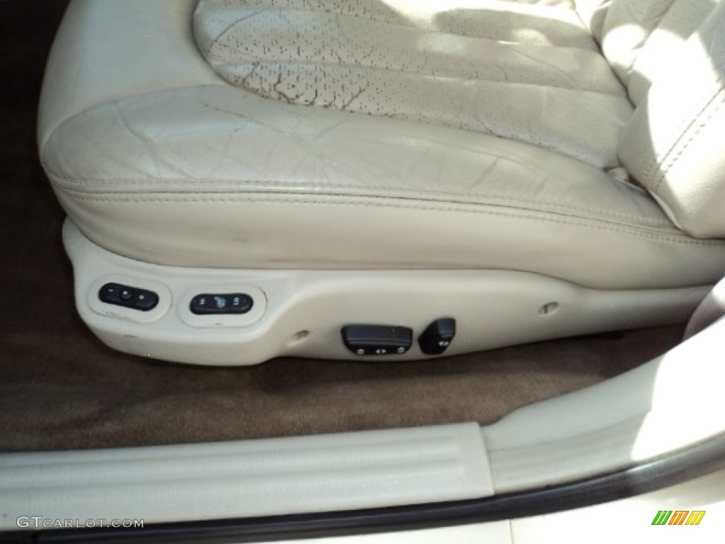 2000 300 M Sedan - Champagne Pearl / Camel/Tan photo #13