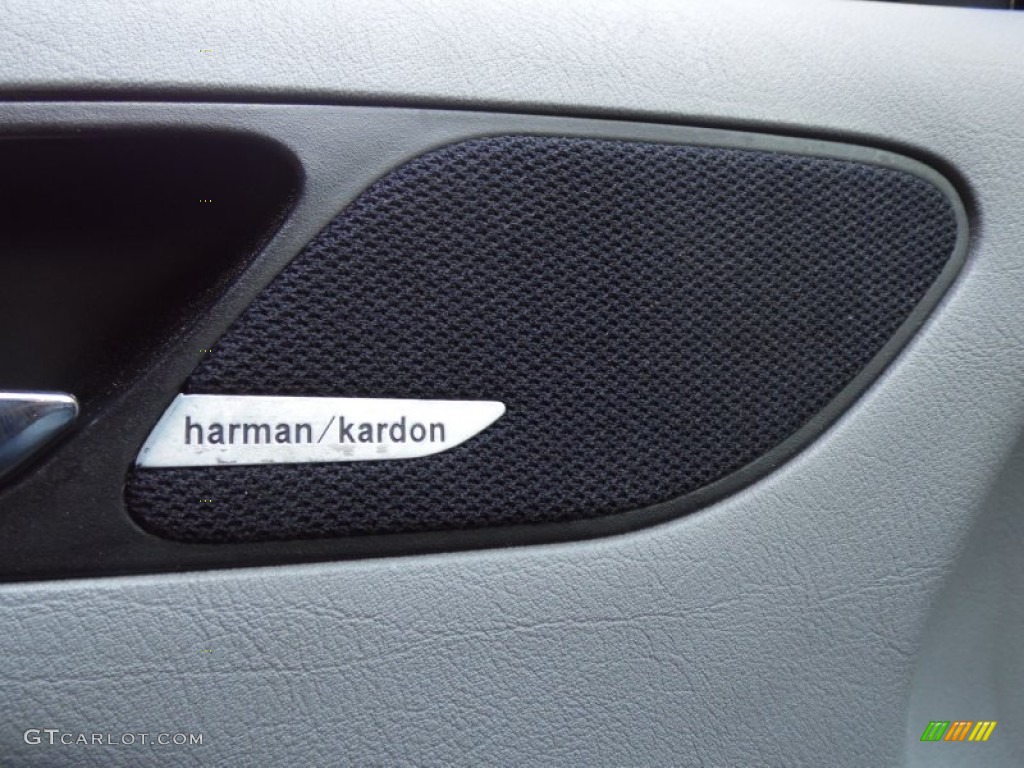 2004 BMW 3 Series 330i Convertible Audio System Photo #80298113