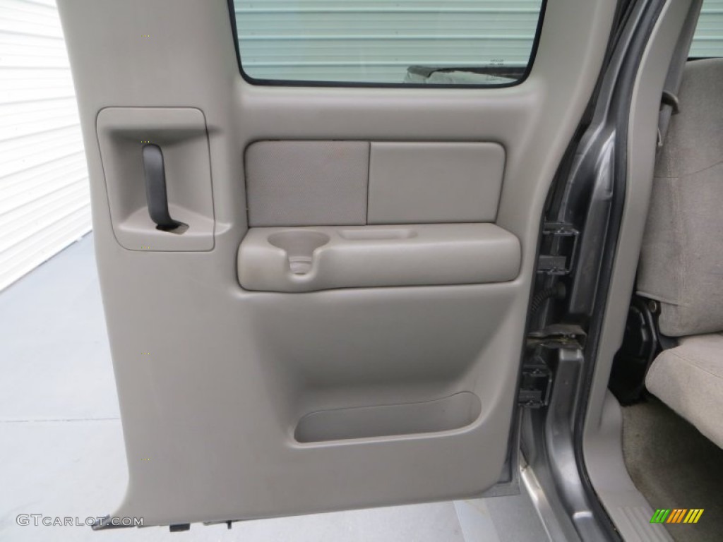 2000 Silverado 1500 LS Extended Cab 4x4 - Charcoal Gray Metallic / Medium Gray photo #28