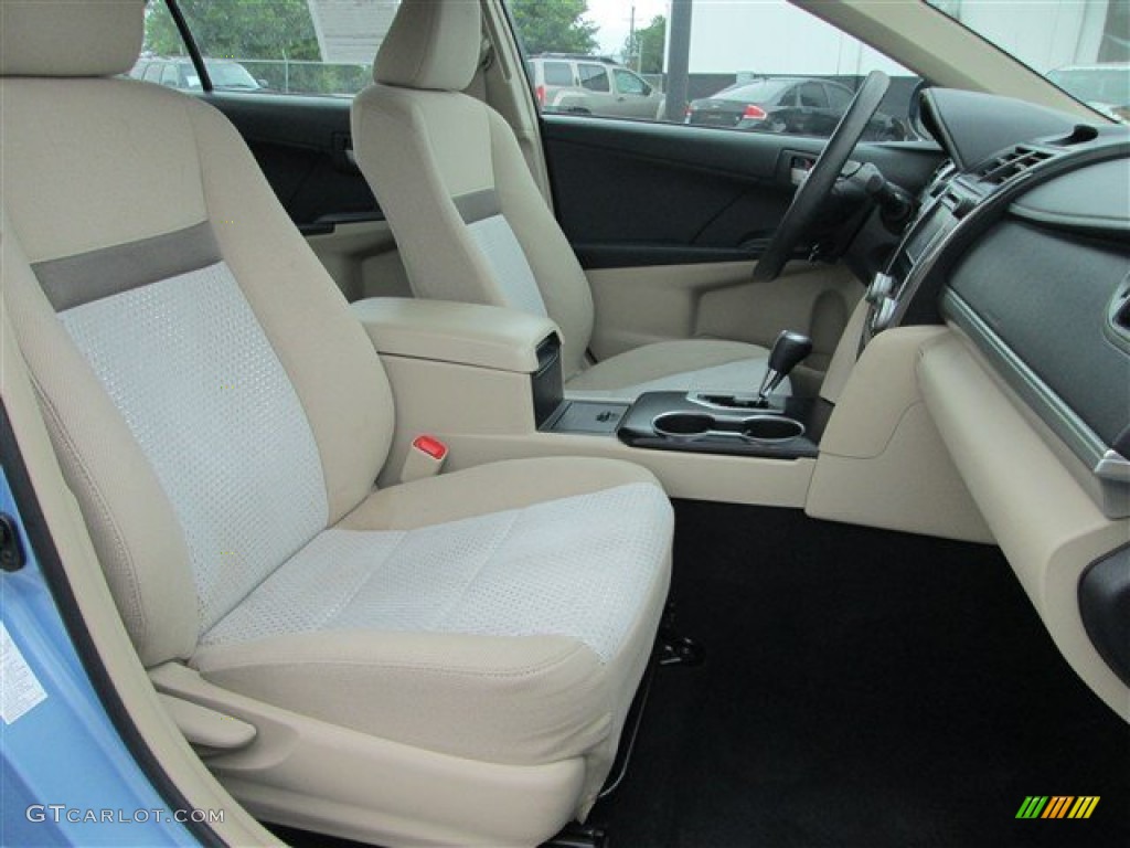 2012 Toyota Camry LE Front Seat Photos