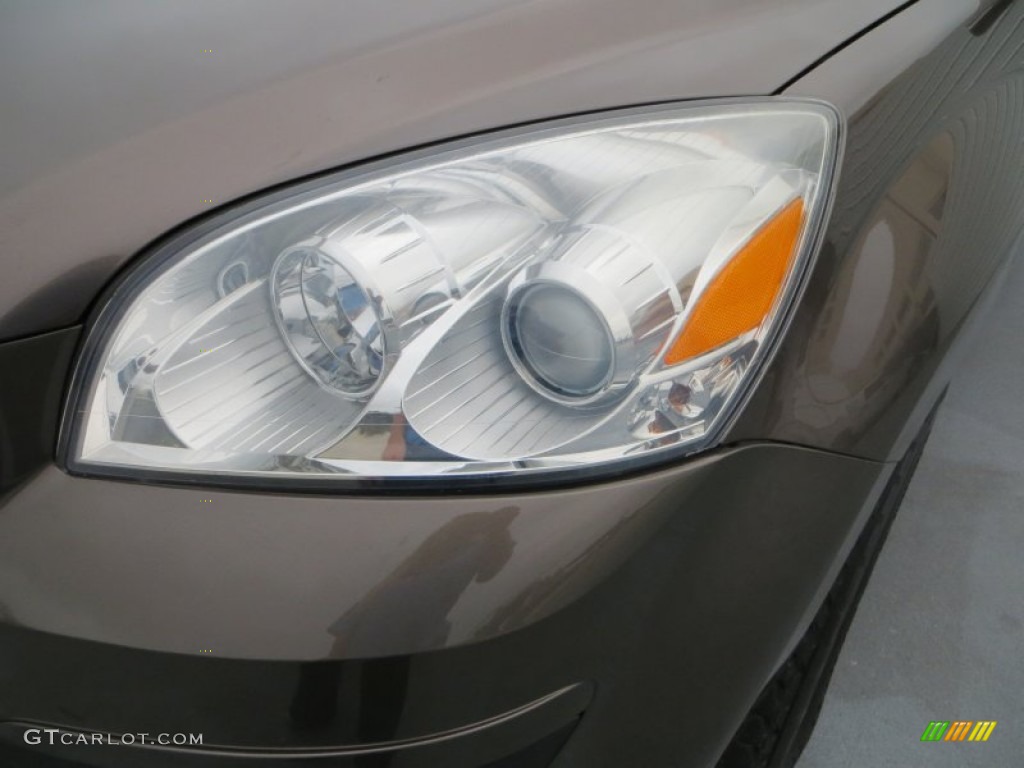 2010 Outlook XE AWD - Cocoa / Tan photo #9