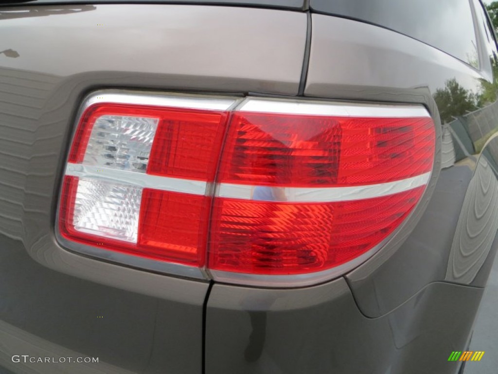 2010 Outlook XE AWD - Cocoa / Tan photo #19