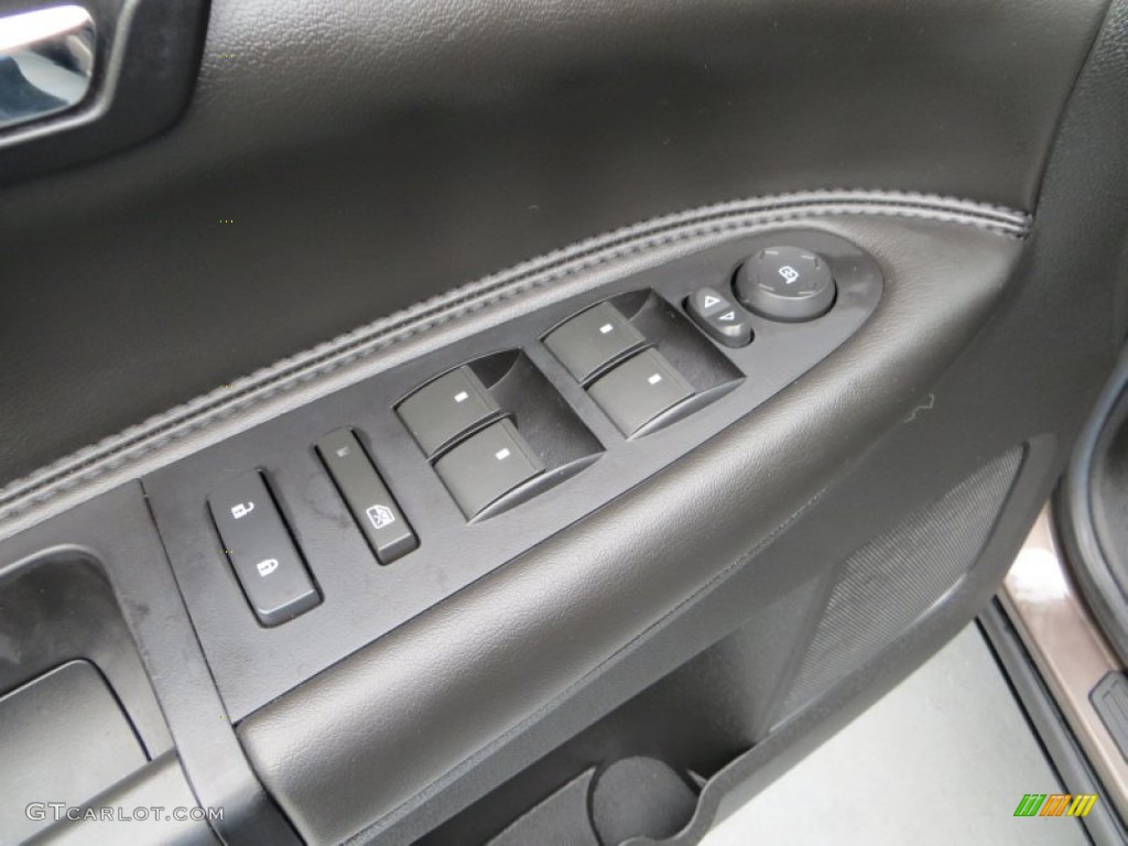 2010 Outlook XE AWD - Cocoa / Tan photo #40