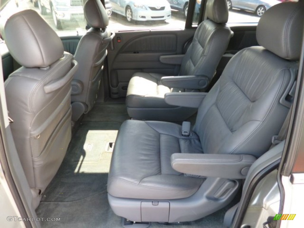2005 Honda Odyssey EX-L Rear Seat Photos