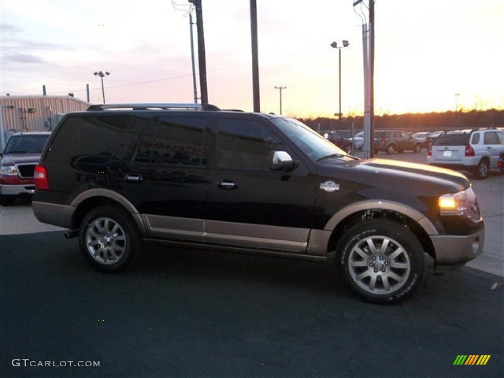 2013 Expedition King Ranch - Tuxedo Black / King Ranch Charcoal Black/Chaparral Leather photo #8
