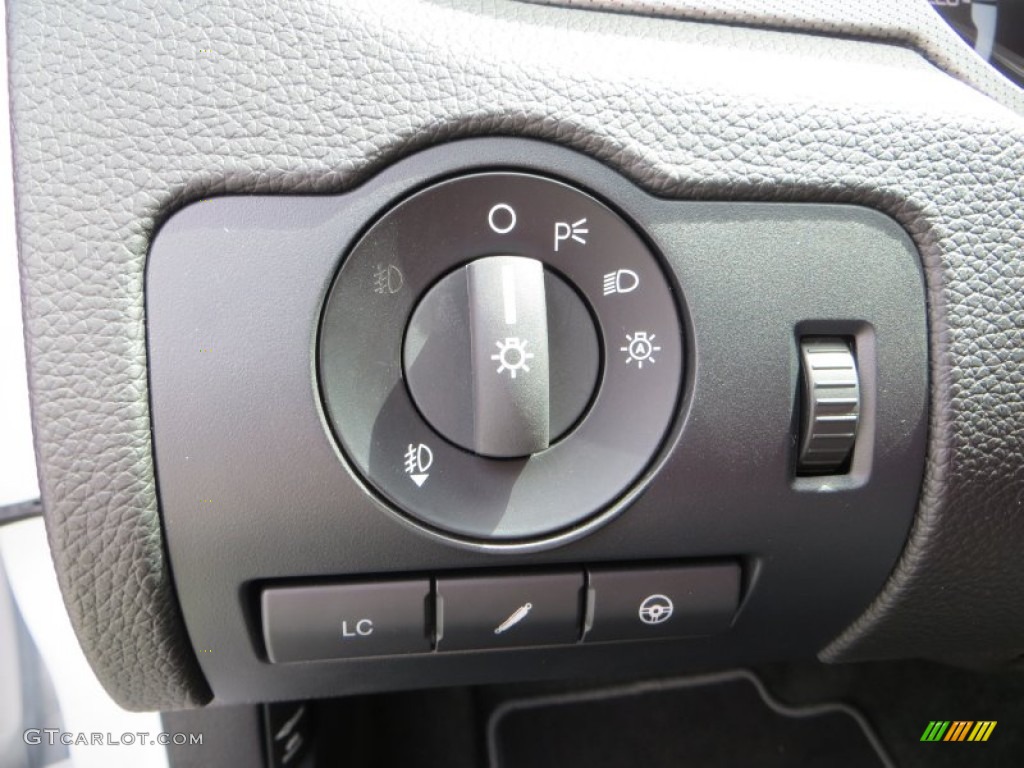 2014 Ford Mustang Shelby GT500 SVT Performance Package Coupe Controls Photo #80302778