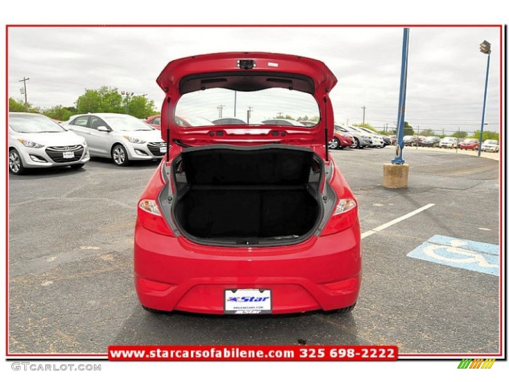 2013 Accent GS 5 Door - Boston Red / Gray photo #21