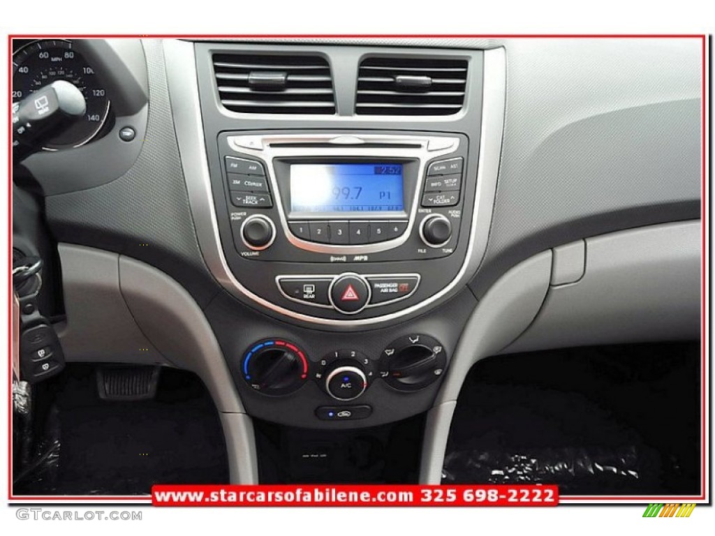 2013 Accent GS 5 Door - Boston Red / Gray photo #26