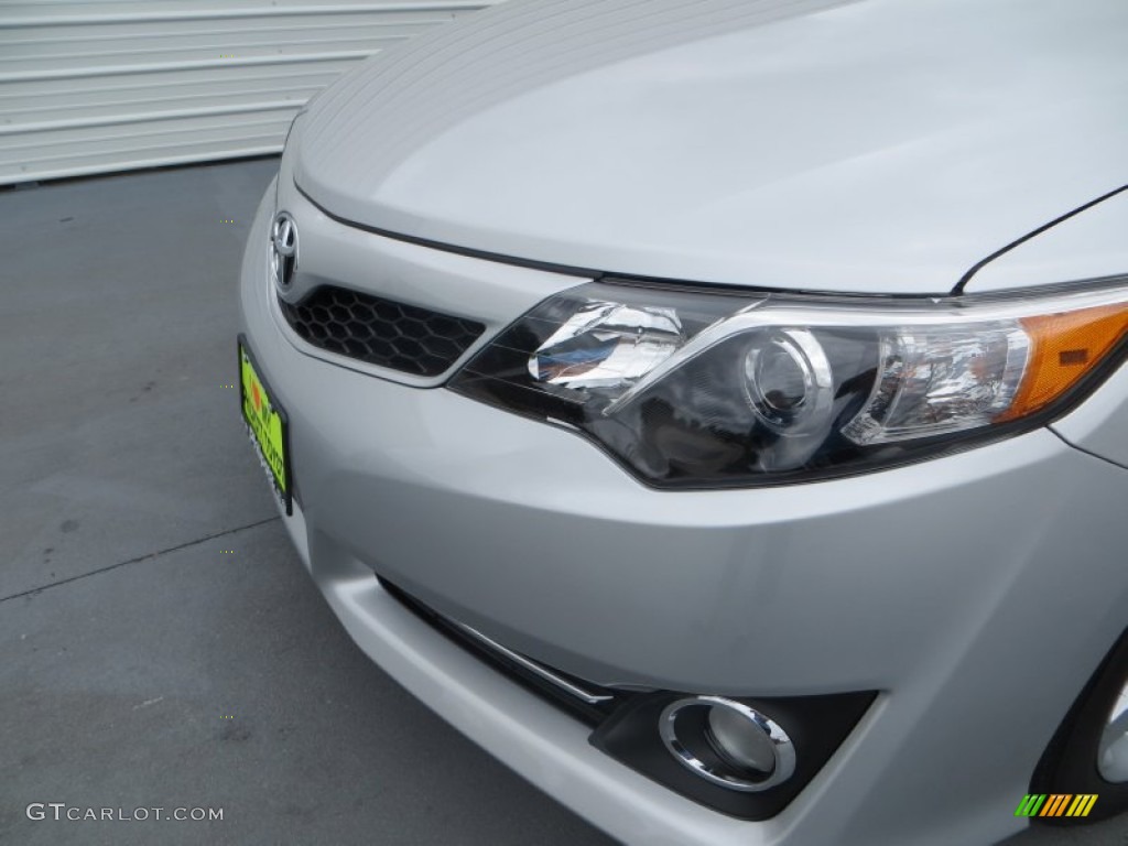 2013 Camry SE - Classic Silver Metallic / Black photo #12