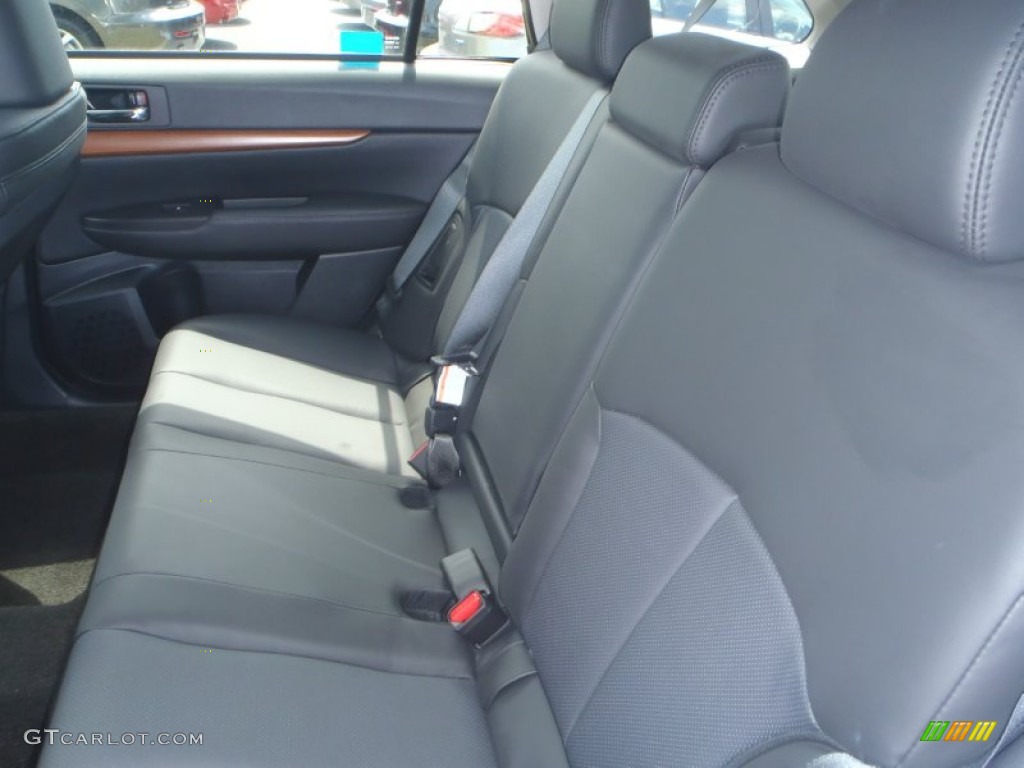 2013 Outback 2.5i Limited - Ice Silver Metallic / Off Black Leather photo #20