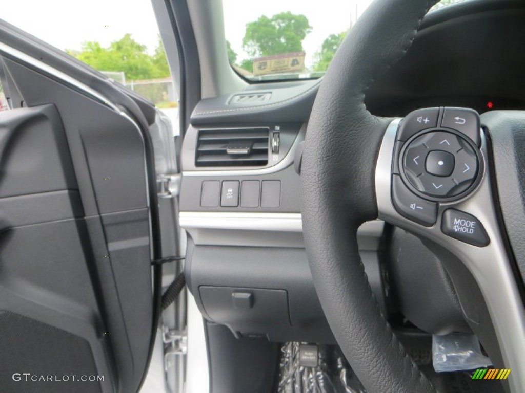 2013 Camry SE - Classic Silver Metallic / Black photo #30