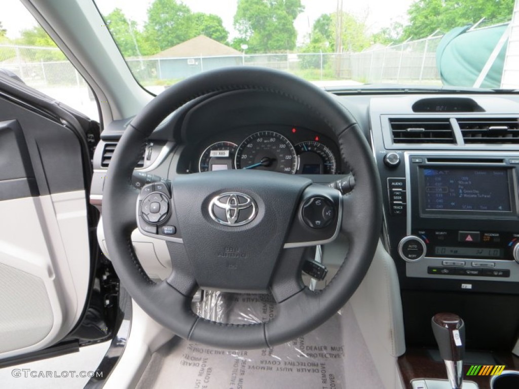 2013 Camry XLE - Attitude Black Metallic / Ash photo #30