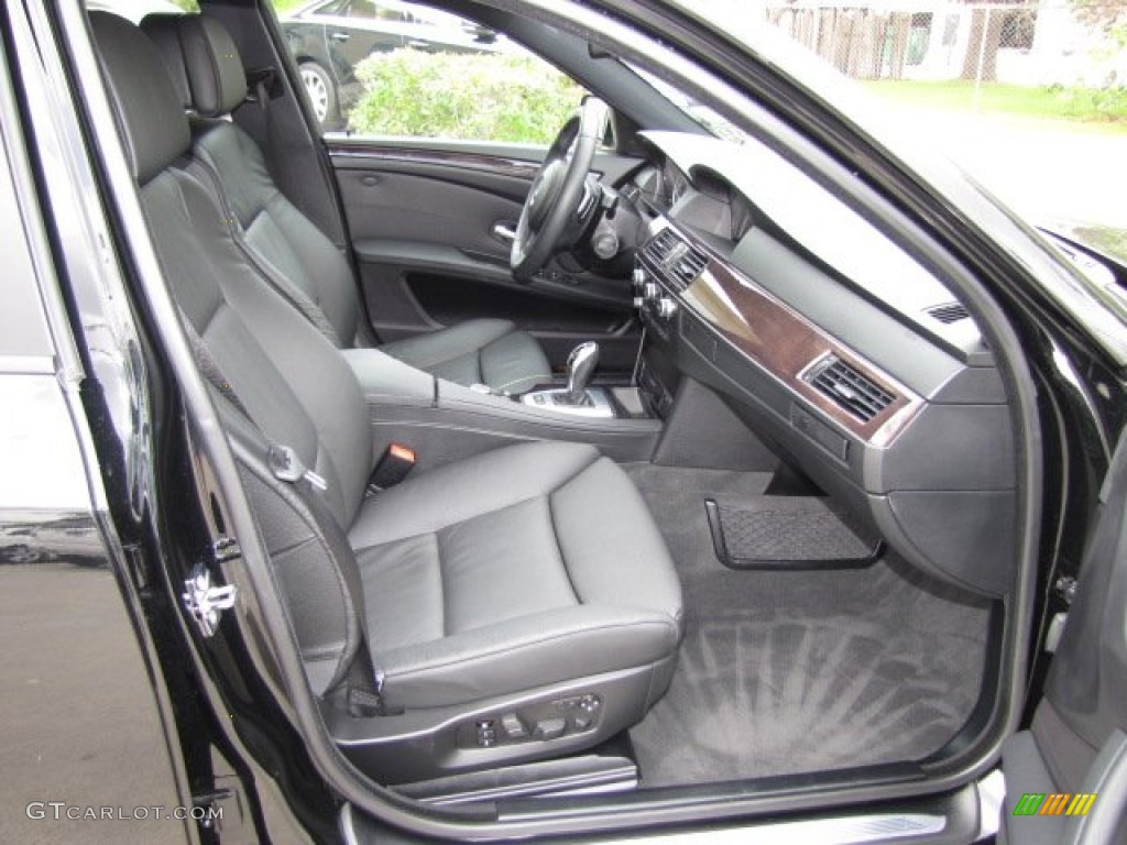 Black Interior 2010 BMW 5 Series 550i Sedan Photo #80305894