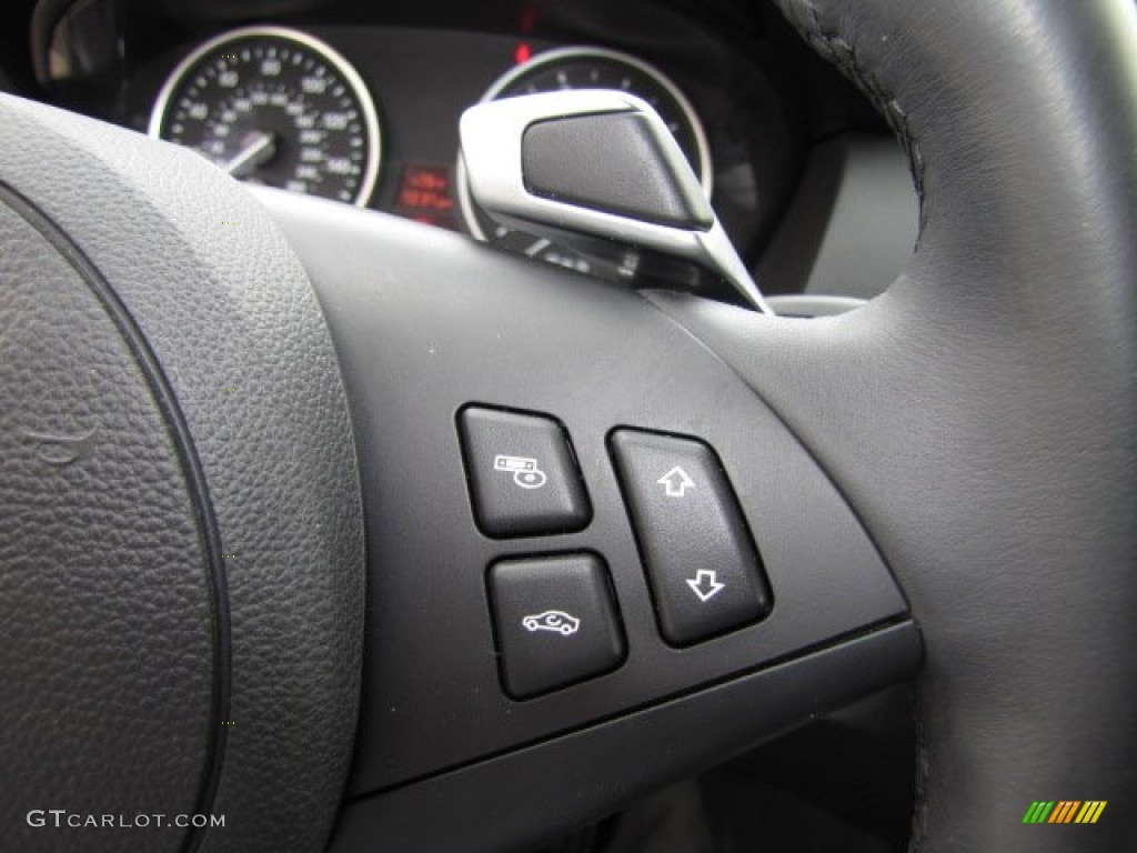 2010 BMW 5 Series 550i Sedan Controls Photo #80306159