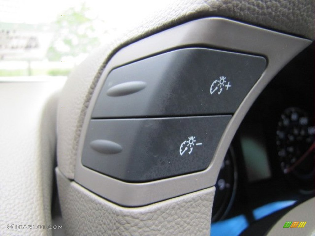 2009 Infiniti G 37 Sedan Controls Photo #80306999