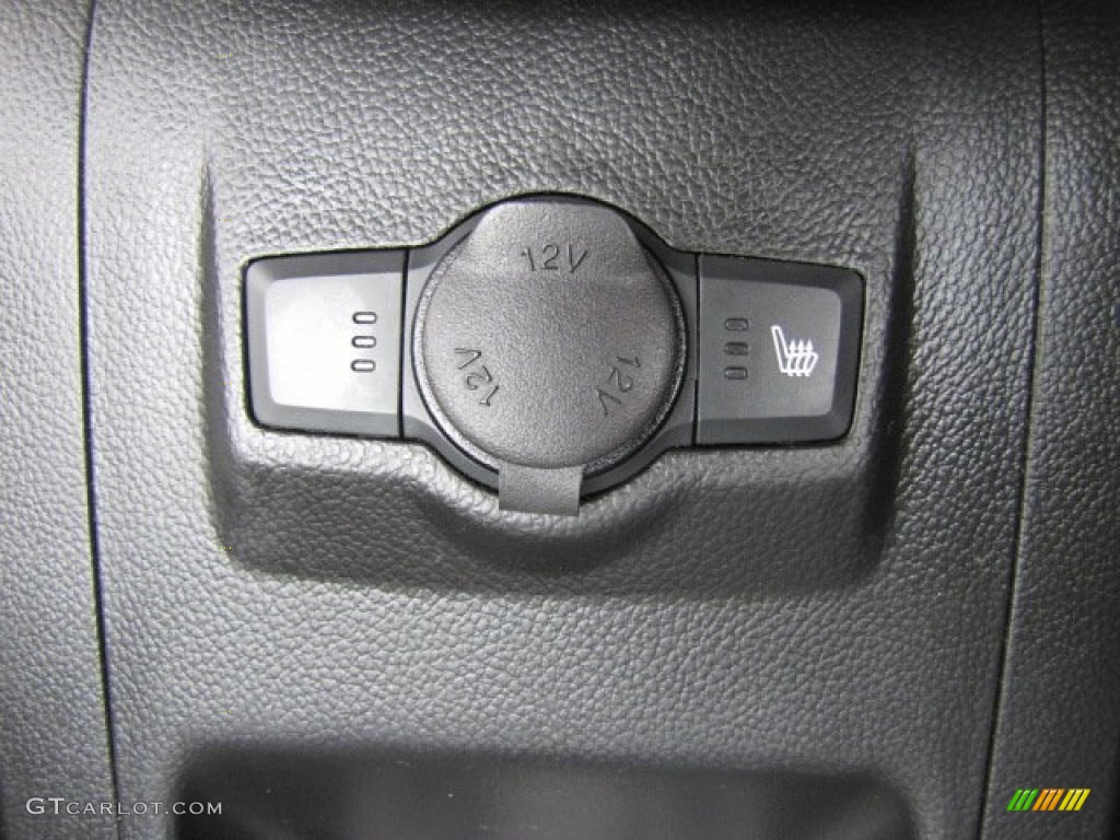 2008 Saturn VUE Red Line Controls Photo #80308385