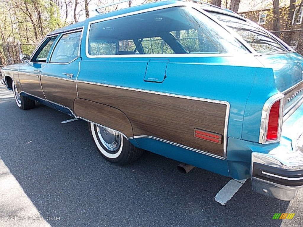 Spectre Blue 1975 Oldsmobile Custom Cruiser Station Wagon Exterior Photo #80309149