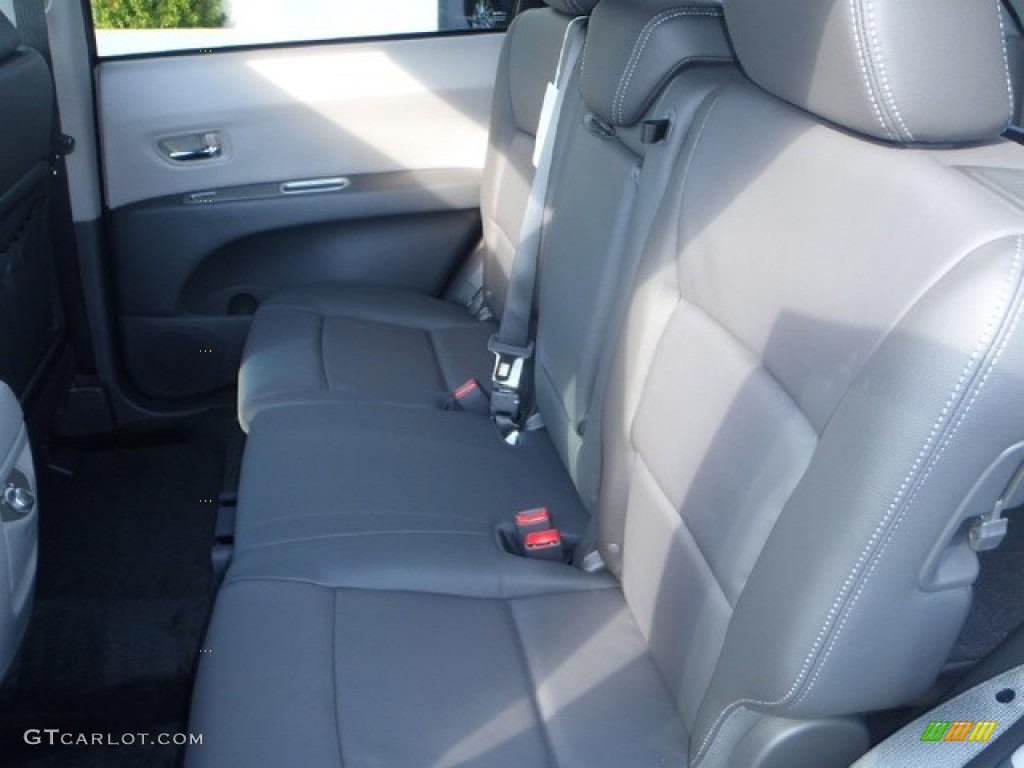 2013 Tribeca 3.6R Limited - Graphite Gray Metallic / Slate Gray photo #20