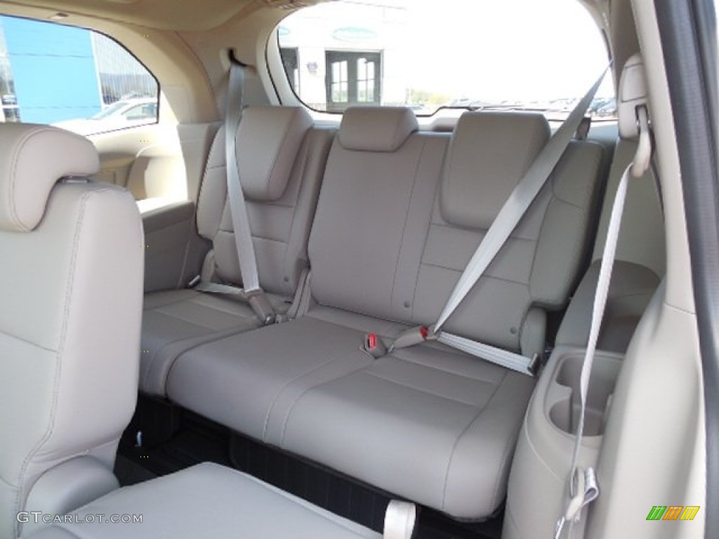 2013 Honda Odyssey EX-L Rear Seat Photos