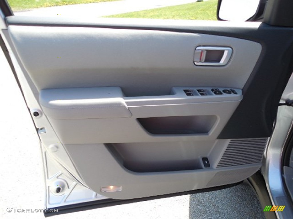 2013 Honda Pilot EX 4WD Gray Door Panel Photo #80311251