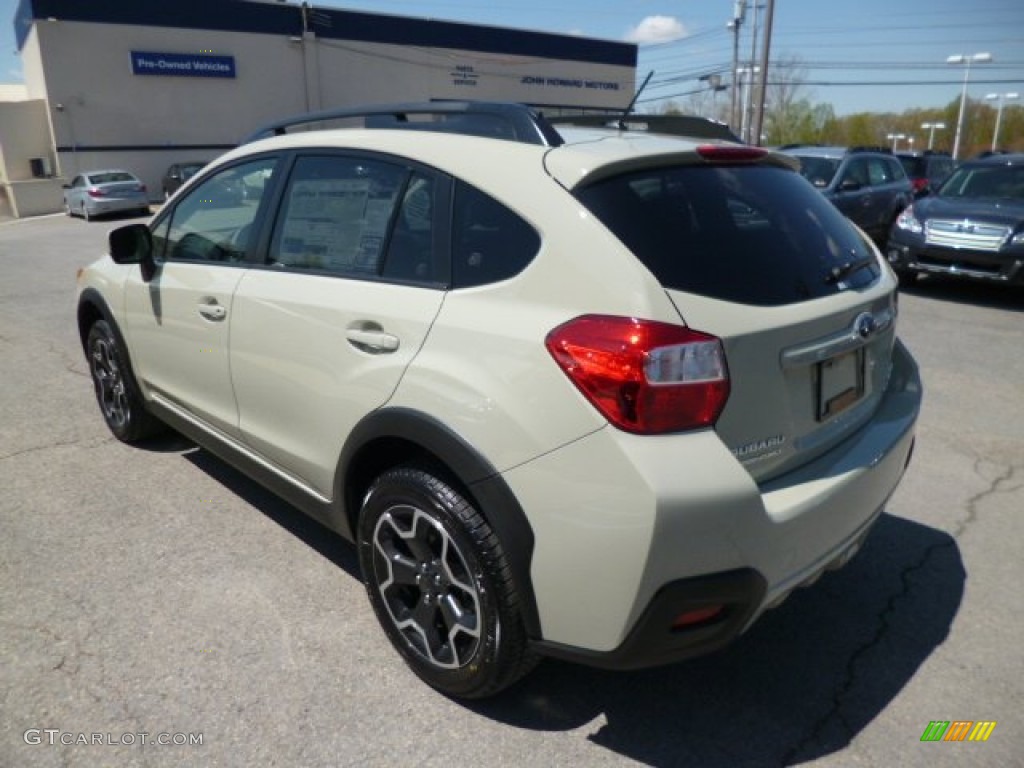 2013 XV Crosstrek 2.0 Premium - Desert Khaki / Black photo #5