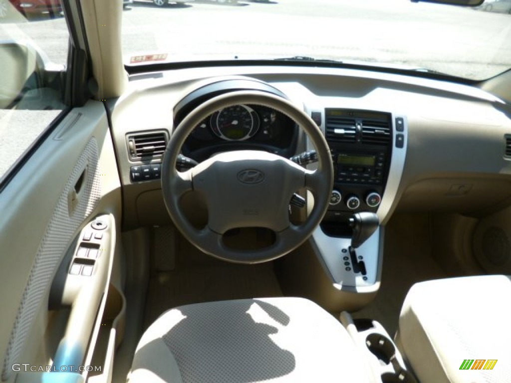 2006 Hyundai Tucson GLS V6 4x4 Beige Dashboard Photo #80317494