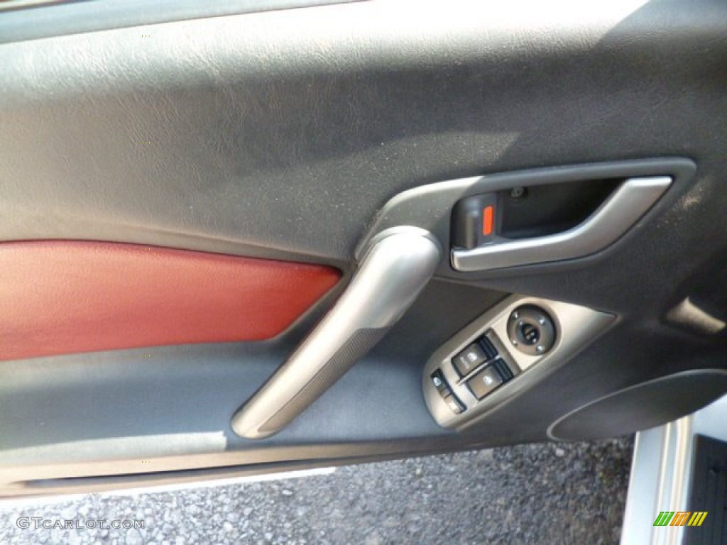 2008 Hyundai Tiburon SE Door Panel Photos