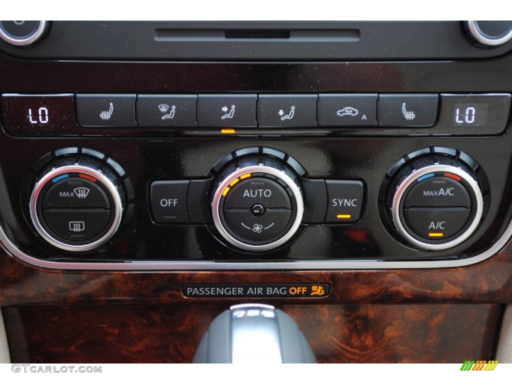 2013 Volkswagen Passat TDI SEL Controls Photo #80319957